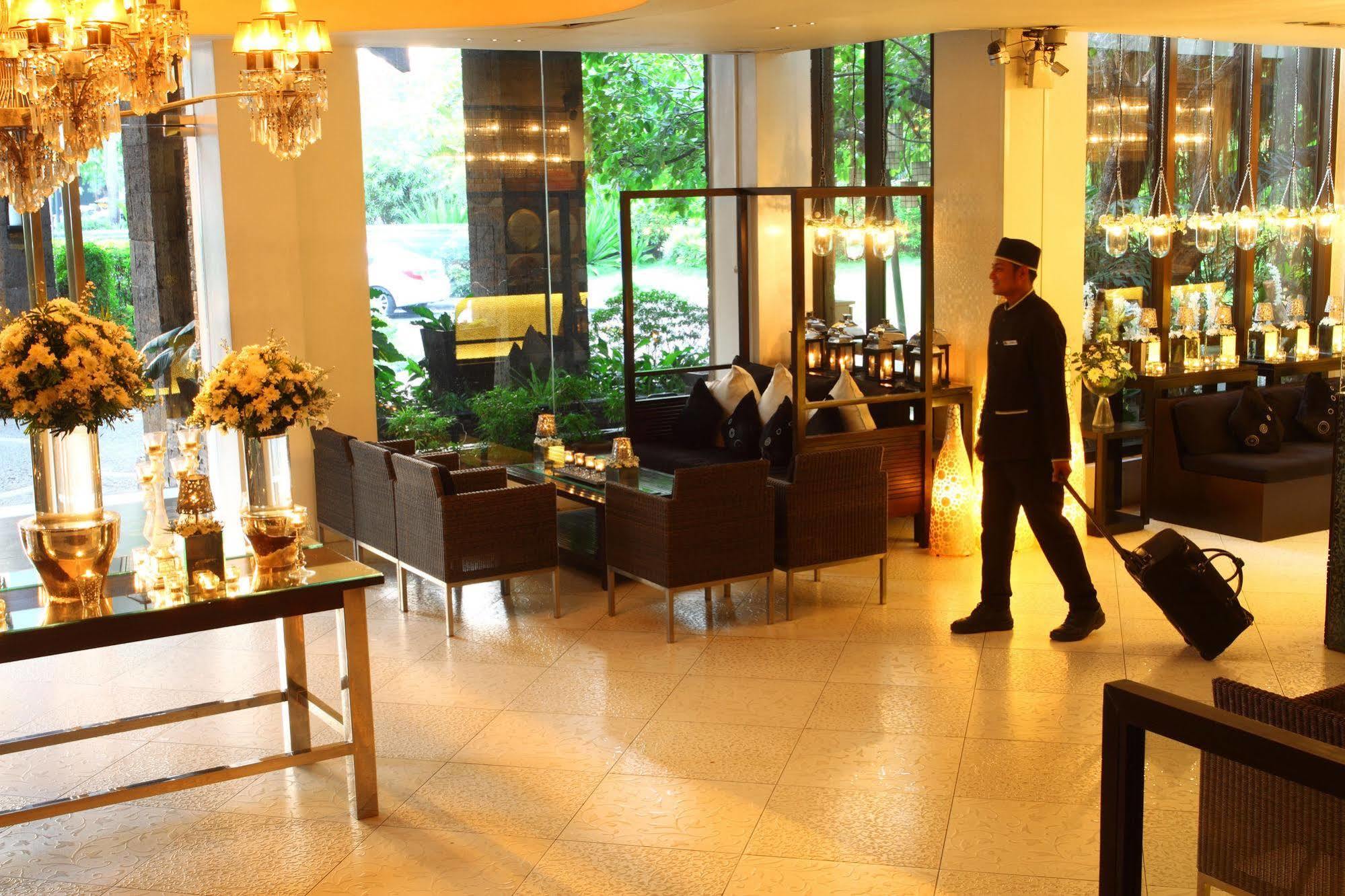 The Sulo Riviera Hotel Quezon City Ngoại thất bức ảnh