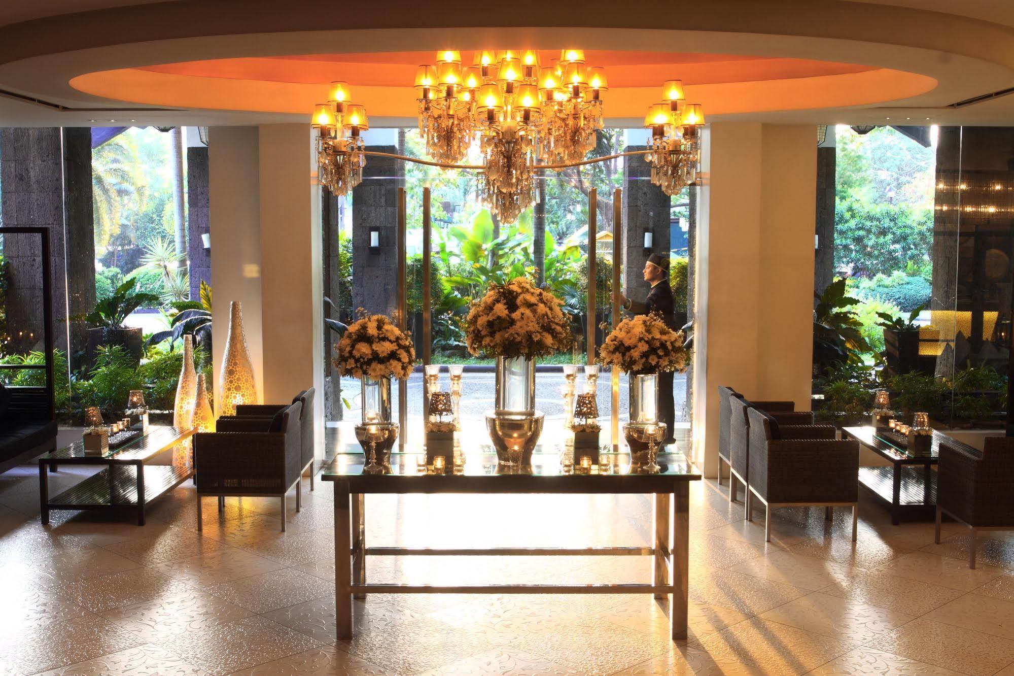 The Sulo Riviera Hotel Quezon City Ngoại thất bức ảnh